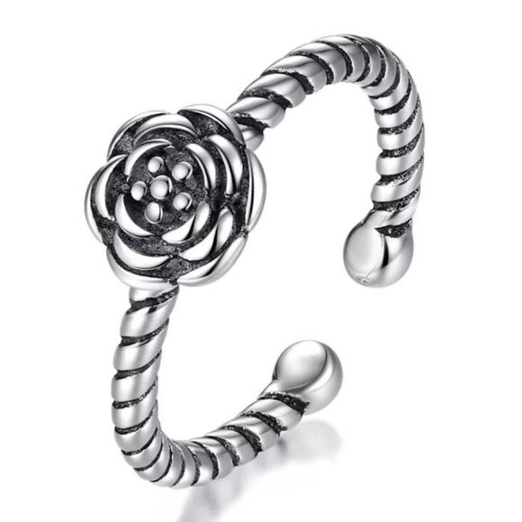 Thai 925 Sterling Silver Open and Adjustable Ring - Picture 1 of 6